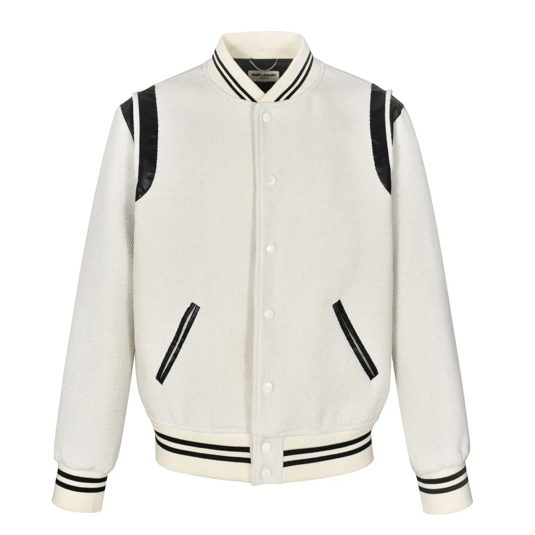 P520 Saint Laurent Paris Saint Laurent slp classic leather patchwork black and white baseball collar jacket. The original 1:1 development is the highest version on the Internet. It took 2 months to customize pure wool fabric and jacquard ribbing (ordinary machines cannot achieve this jacquard effect). The version is super handsome. The patchwork position is very particular about parking technology. Whether the whole dress looks good or not depends on this position. Same style for men and women. Color: black and white spelling/white/black. Size: 46 48 50 52